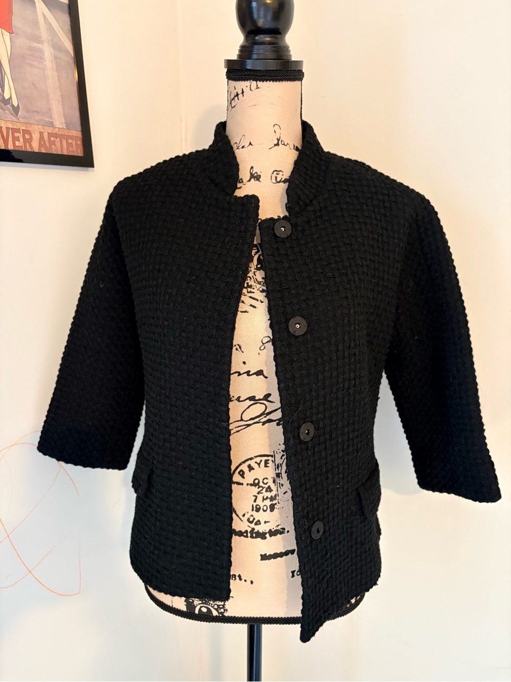 Gap European fit Classic Black Women’s Textured Button-Front Jacket size 8